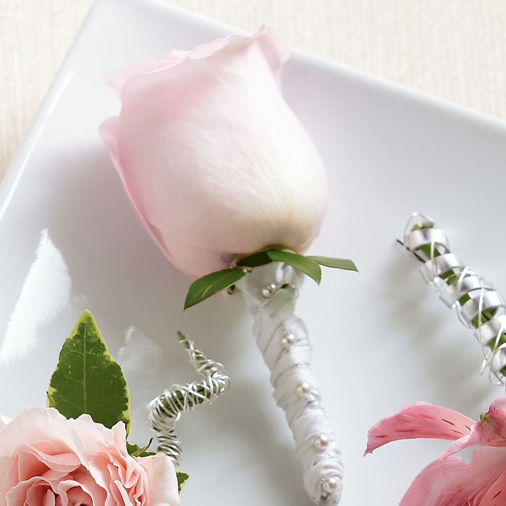 Pink Rose Boutonniere – BLUEMOON FLORAL & GIFT, Denver CO