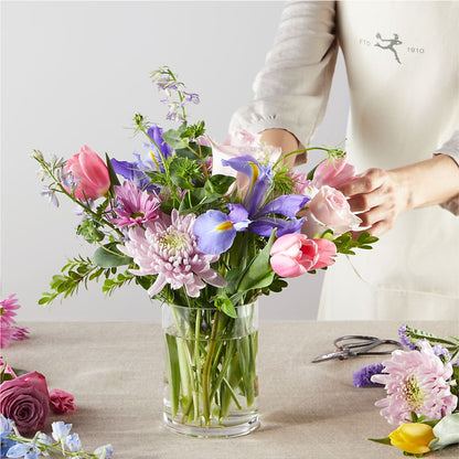 Pastel Tradition - A Florist Original – BLUEMOON FLORAL & GIFT, Denver CO