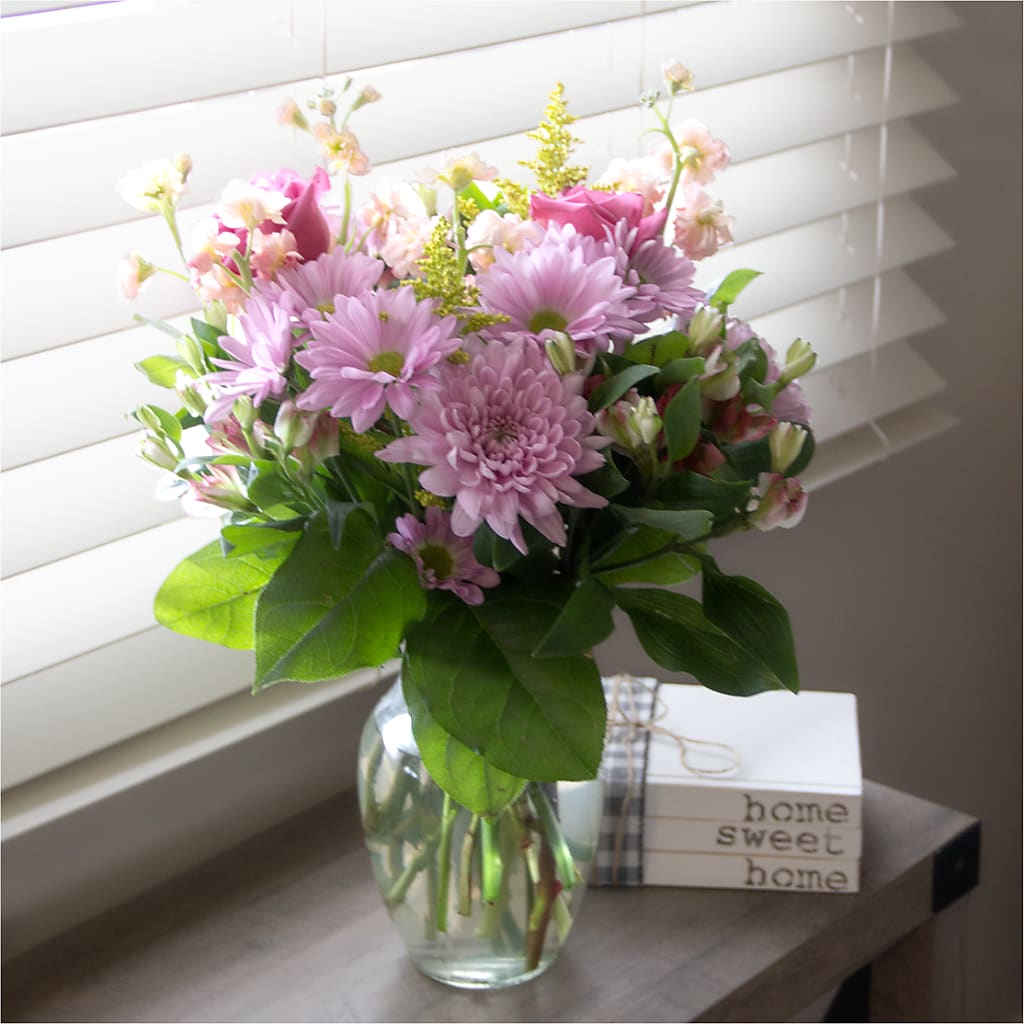 Pastel Tradition - A Florist Original – BLUEMOON FLORAL & GIFT, Denver CO