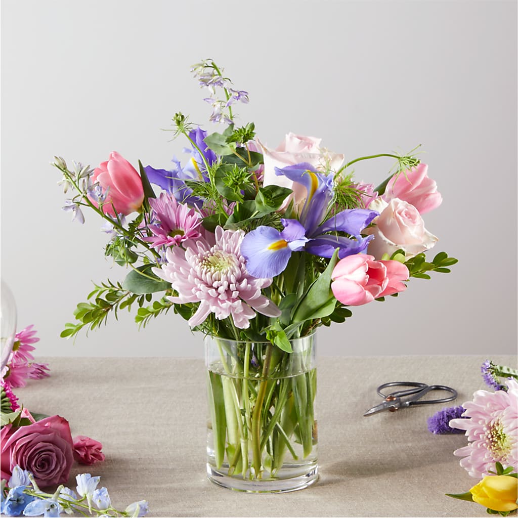 Pastel Tradition - A Florist Original – BLUEMOON FLORAL & GIFT, Denver CO