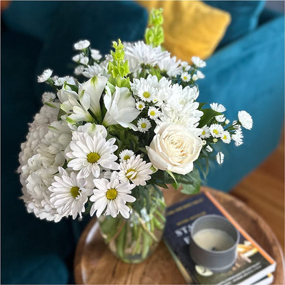 Classic Ivory – A Florist Original – BLUEMOON FLORAL & GIFT, Denver CO